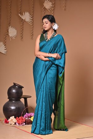 Pure Cotton Dual-Colour Handloom Saree – Elegant & Breathable